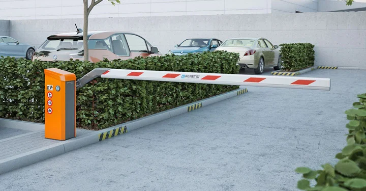 راهبند ۹۰ درجه نصب شده در ورودی یک پارکینگ.