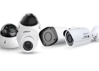 تفاوت دوربین مداربسته AHD و IP چیست؟